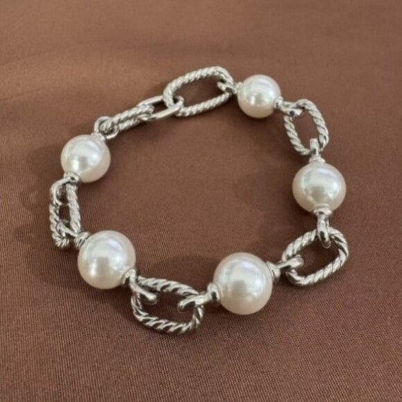 David Yurman Luminous Pearl Wristlet - Picture 6 of 8